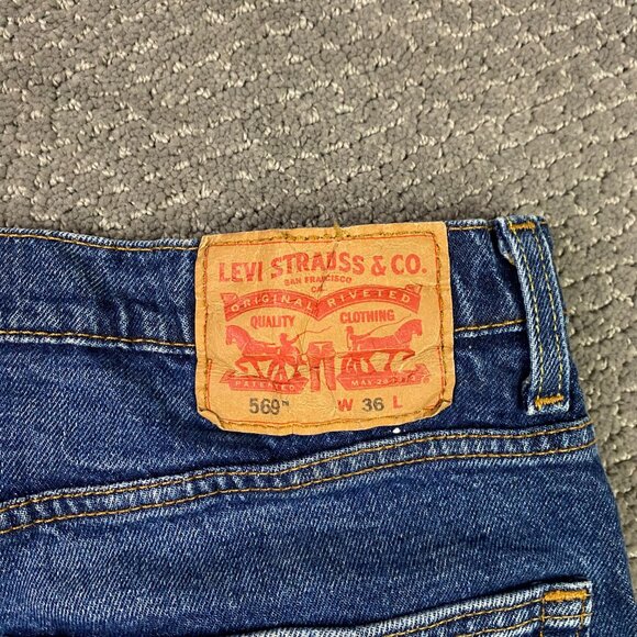 Levi's 569 Denim Jean Shorts Men's 36 Blue Cotton 35569-0302 - Picture 7 of 13